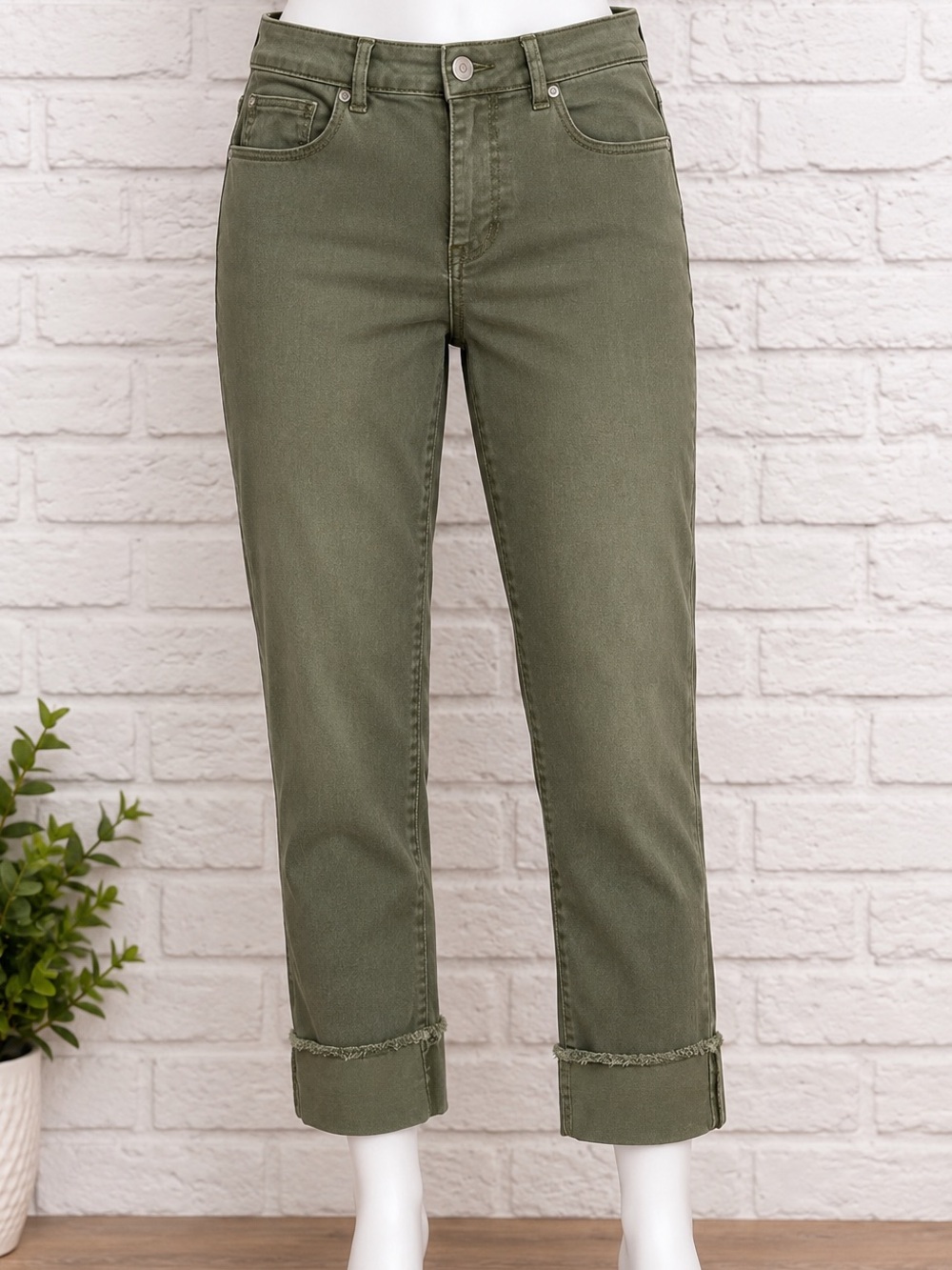 J.Jill Denim Authentic Fit Cropped Jeans Size 10 Olive Green Raw Hem